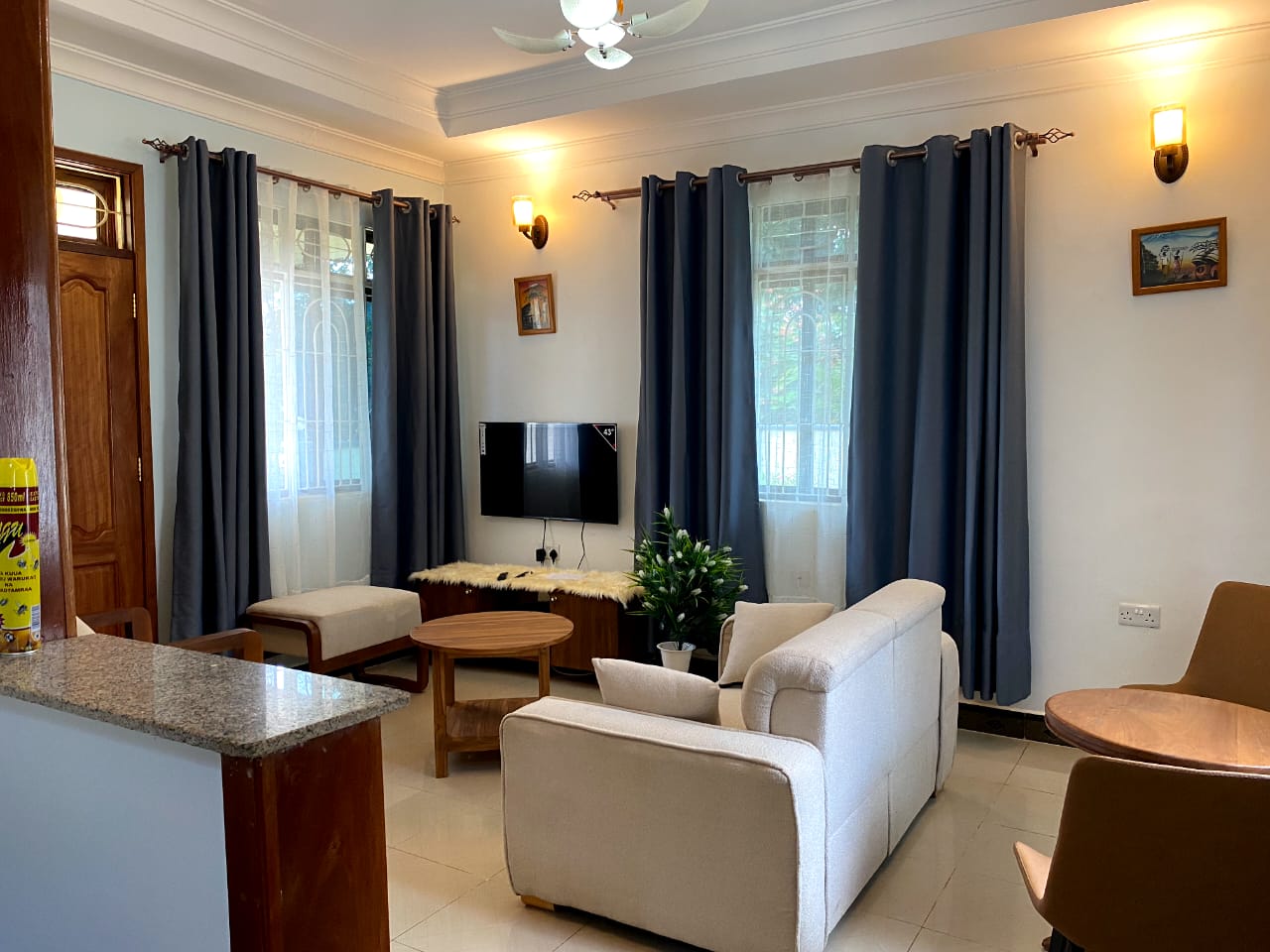 Lounge 01